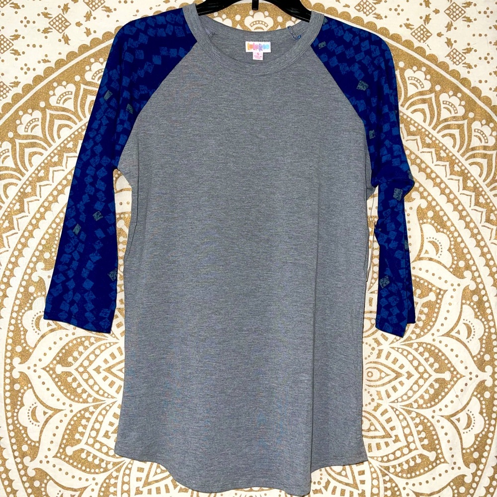 “LULAROE” NEW LADIES RANDY TOP, GRAY & BLUE MULTICOLOR, SIZE SMALL (NWT)